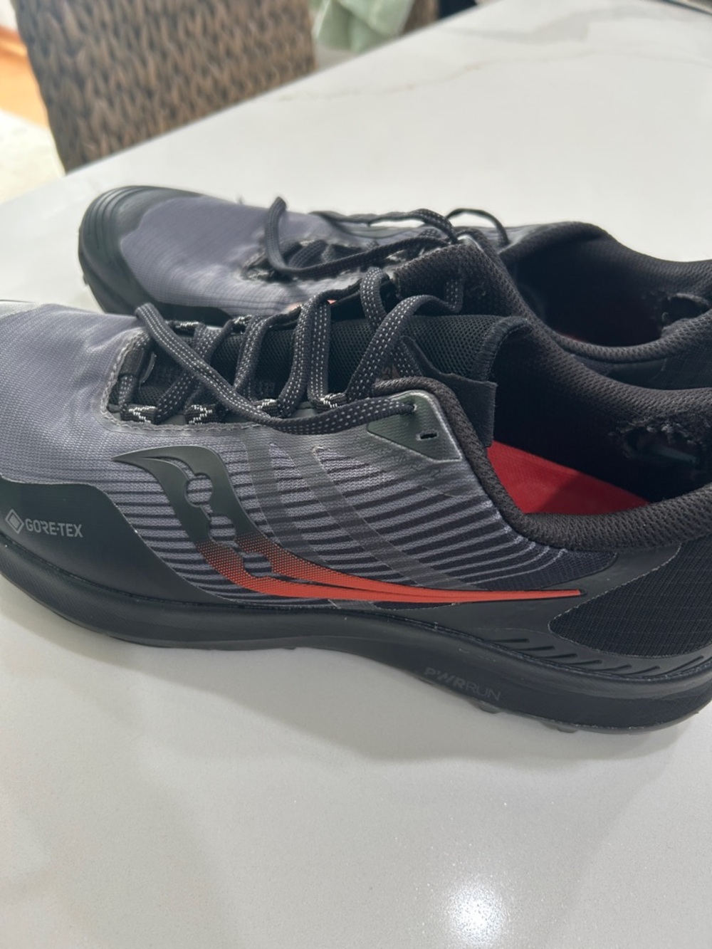 Saucony Men's Black and Gray Gore-Tex Running Shoes with Red Accent